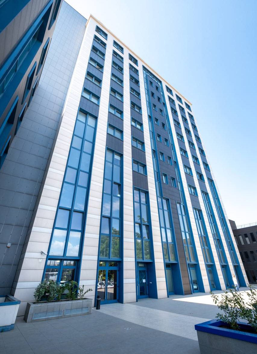Palazzo uffici della sede di domiciliazione in zona Fiera a Bologna